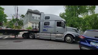 18wheeler Semi Truck STUCK in New York City on side streets and cant escape [upl. by Asum]