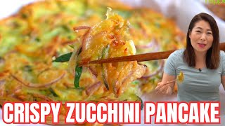 EASY CHEAP amp DELICIOUS CRISPY Korean Zucchini Pancake Recipe ANYONE CAN MAKE THIS 🇰🇷바삭바삭한애호박 부침개 [upl. by Oranneg701]