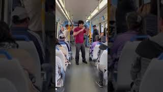 Clase Publica y abierta de economía en el tren Roca [upl. by Suoirred389]