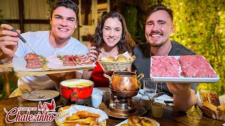 Primeira vez da Ana Bochi no Melhor Fondue c Churrasco no Óleo I Chalezinho 🧀🥩 [upl. by Benjamin830]