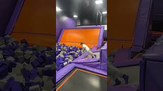 i flipped at trampoline park [upl. by Zima]