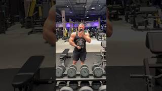 фитнес бодибилдинг shoulder sports fitness bodybuilding [upl. by Wesla]