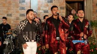 Kevin Ortiz Ft Banda Renovacion  Flor Hermosa En Vivo 2017 [upl. by Yar]