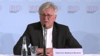 Pressekonferenz am 811 26 Eingangsstatement Heinrich BedfordStrohm  EKD Synode 2015 [upl. by Penrod370]