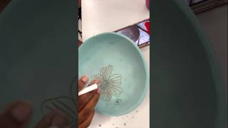 🌸Sgraffito Pottery The Art of Cutting Through Clay DIYClay [upl. by Henebry197]