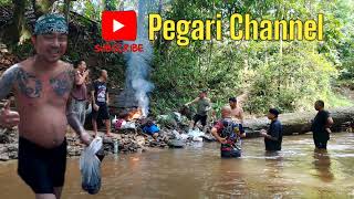 Mencari Siput Sungaitekoyong Namun Air Sungai Tiba2 Deras Dan Keruh [upl. by Chevalier]