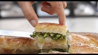 Refika Birgülden Kolay Baklava Tarifi [upl. by Ahsiat806]