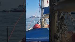 dodging a floating bridge and car ferrysolent sailing sailboat cowes [upl. by Anniahs]