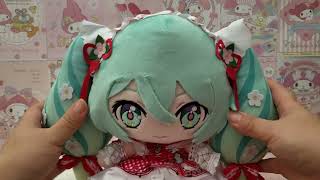 Hatsune Miku 15th Anniversary Plush So beautiful b [upl. by Chappelka]