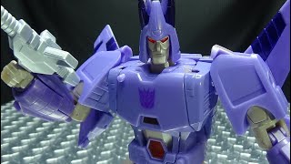 Kingdom Voyager CYCLONUS EmGos Transformers Reviews N Stuff [upl. by Scherman]