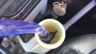 How to bleed air from hydraulic clutch [upl. by Atinauj]