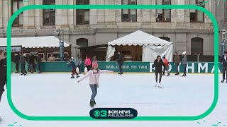 Families enjoy final day of ice skating at Dilworth Park this season [upl. by Tavia4]