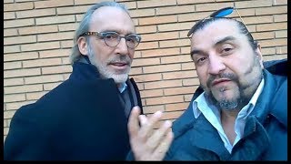 Luca Ward saluta i fan con la Voce di Massimo Decimo Meridio e Russell Crowe col Salutatore [upl. by Derna]