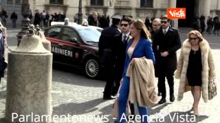 22 02 14 QUIRINALE GIURAMENTO ARRIVO BOSCHI MINISTRO RIFORME [upl. by Akehsal]