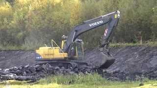 Volvo EC210 Excavator [upl. by Euqinobe]