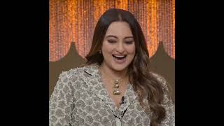 Satrughan amp Sonakshi Sinha in Kaps cafe kapilsharma sonakshisinha satrughansinha kapil [upl. by Sida794]