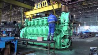 Diesel Trains  How Diesel Locomotives Work  locomotive engine production [upl. by Novj]