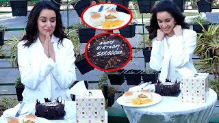 Shradhha Kapoor Got Excited After Seeing Vada Pav amp Cake Surprise From Media On Her 37th Birthday [upl. by Ahsauqram]