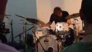 Ian Matthews Kasabian  Drummer Live 2008 [upl. by Sedrul]