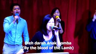 Nyanyian Kemenangan worship led by Gretchen LeeTrisna [upl. by Enillebyam]