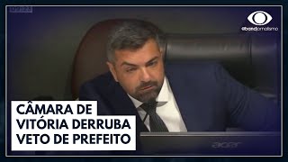 Câmara de Vitória ES praticamente dobra o próprio salário  Bora Brasil [upl. by Oicapot]