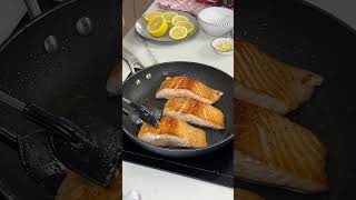 Enjoy De Salmon cooking everyonehighlightsfollowers foodlovers kitchengadgets [upl. by Marna938]