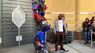 Taking photos with Optimus Prime at Universal Orlando make your visit worth itorlando [upl. by Aridan]