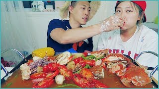 Seafood 2  CAJUN SEAFOOD BOIL MUKBANG with boyfriend [upl. by Fanchie]