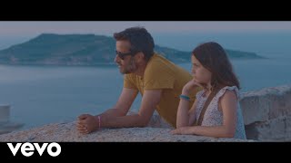 Daniele Silvestri  Tutti matti Official Video [upl. by Fawna]