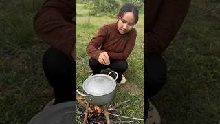 Single mom show SURVIVAL in forest camping bushcraft outdoors [upl. by Youngman]