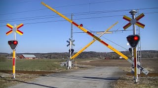 Spoorwegovergang Björketorp S  Railroad crossing  Järnvägsövergång [upl. by Mahgem]