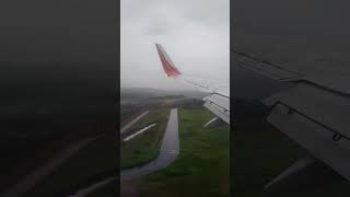 Touching down at Kannur International airport amidst the rain boeing boeing737 kannur kial [upl. by Eiramoj575]