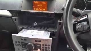 Vauxhall AstraZafira CD30 MP3 AUX WITH BID PAIRRED Genuine [upl. by Portia]