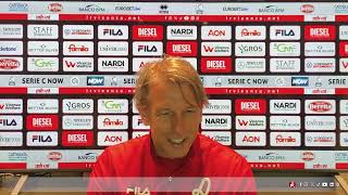 LR Vicenza  Carrarese  Mister Vecchi  Conferenza pre gara [upl. by Hyps]