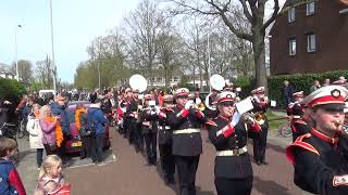 Drumfanfare Laurentius en Jong Laurentius gezamenlijk naar centrum Voorschoten op Koningsdag 2023 [upl. by Ecnarf]