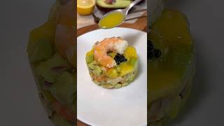 ENSALADA TROPICAL 🍍🦐 ¡Con una vinagreta cítrica brutal shorts receta [upl. by Miriam]