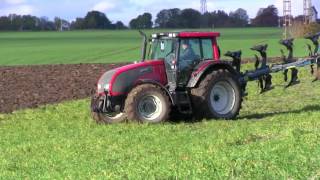 Valtra T171 with Overum Plough Xcelsior CX 490 [upl. by Dragon]