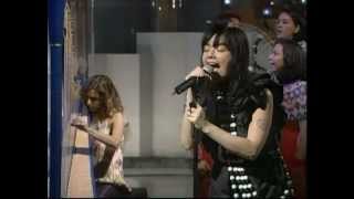 Björk  Pagan Poetry and Generous Palmstroke live on Japanese TV 2002 [upl. by Isiah]