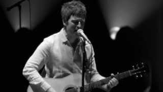 Noel Gallagher  Supersonic International Magic Live At The O2 [upl. by Yenitirb534]