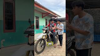 Ngajarin Randika naik motor anakdesa comedy funny warungds lucu davidsunairi [upl. by Nnaeirelav]