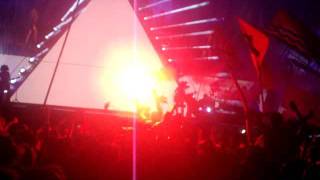 Beyonce  Halo live Glasto 2011 [upl. by Vial320]