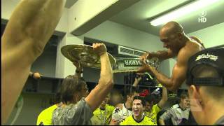 Deutscher Meister Borussia Dortmund bekommt die Schale überreicht 2011 HD [upl. by Olatha]