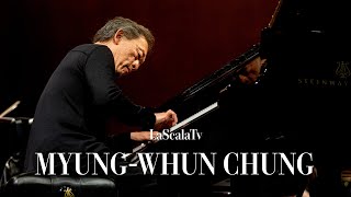 MyungWhun Chung  Concerto n 23 K 488 Filarmonica della Scala [upl. by Olsson897]