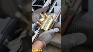 LIFE LINE ROPE GRIPPER LOCK escalator 🪝🪝 videos [upl. by Inalel]