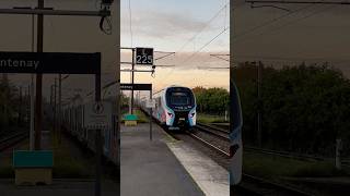 RER NG VS Z50000 départ des deux rames en gare de val de fontenay idfm train rerng rere sncf [upl. by Geibel]