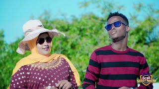 SAFIYO MOHAMED FT KHAALID YARE  JACAYLKEENA HANA QAADAY ADIGAA U HIILSHAY  OFFICIAL MUSIC VIDEO [upl. by Ennad524]