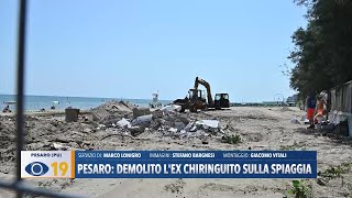 Pesaro demolito lex Chiringuito sulla spiaggia di Viale Trieste [upl. by Stanislaus670]