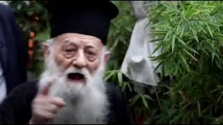 Greek Orthodox priest shouted quotPope you are a hereticquot [upl. by Leitnahs]