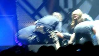 MACHINE HEAD 121208 Sheffield Halo PHIL DEMMEL COLLAPSES [upl. by Zandt3]