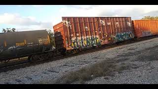 CSX M605 Freight train Trailing With CSX 6982 GP40 amp CSX 2382 Road Slug MampM Sub TrainBoyfd1bp [upl. by Armond]